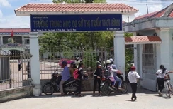 Thầy giáo dâm ô nhiều nữ sinh trong giờ dạy thêm lãnh 42 tháng tù