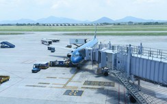 Không kiểm soát được tốc độ, máy bay lăn quá vạch dừng