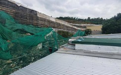 Tháo dỡ bức tường "khổng lồ", dân Nha Trang vẫn nơm nớp lo