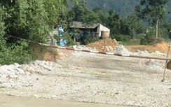 Dựng barie chặn bến thủy trái phép hoạt động ở Ninh Bình