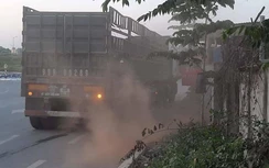 Truy tìm nhóm đối tượng đổ trộm chất thải trên QL3