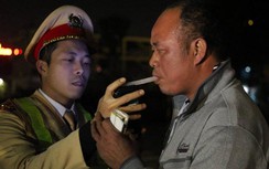 Phát hoảng với tài xế xe tải “Hổ vồ” không GPLX, người nồng nặc mùi rượu