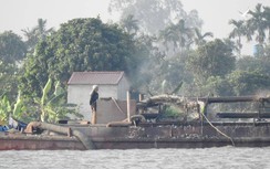 “Cát tặc” lại lộng hành sông Văn Úc, Hải Phòng