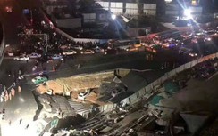 Video: Kinh hoàng khoảnh khắc hàng loạt ô tô bất ngờ sụp hố "tử thần"