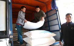 Cận Tết, hàng lậu ồ ạt “tuồn” về vùng biển Quảng Trị