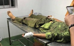 Kéo đến giải vây đồng bọn, nhóm "lâm tặc" chém đứt gân kiểm lâm