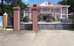 Bị yêu cầu nộp bằng gốc, cán bộ xã lâu năm lộ dùng bằng giả