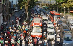 Cửa ngõ sân bay Tân Sơn Nhất kẹt xe nghiêm trọng chiều cuối năm