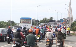 Đề xuất cấm xe tải trọng nặng qua cầu Rạch Miễu theo giờ