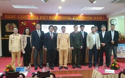 Bé vui đến trường ATGT hãy qua đường