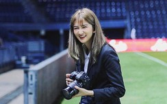 Mê mẩn nhan sắc cô gái dẫn đoàn U23 Việt Nam ở giải châu Á