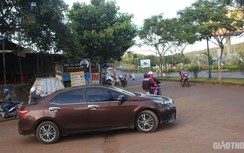 Biển báo thiếu, cắm lộn xộn gây mất ATGT trên đường Hồ Chí Minh