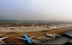 15 tàu bay xếp hàng chờ cất cánh rời Tân Sơn Nhất ngày giáp Tết