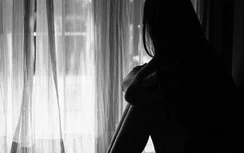 Rủ bé gái 7 tuổi vào rừng keo, gã hàng xóm giở trò đồi bại