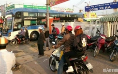 Trang bị máy đo nồng độ cồn cho TTGT kiểm tra tài xế ngay tại bến xe