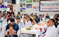 Ấm lòng những bệnh nhân cực chẳng đã phải đón Tết ở bệnh viện