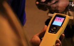 Thổi máy kiểm tra nồng độ cồn có bị lây virus nCoV viêm phổi lạ Vũ Hán?