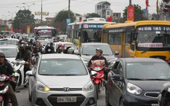 Chùm ảnh: Cửa ngõ Thủ đô đông “ngộp thở” ngày cuối nghỉ Tết Canh Tý