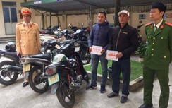 Bắt “cò” chèo kéo du khách đi lễ chùa Hương