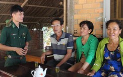 Có bộ đội biên phòng, dân vui Tết an toàn, hết lo ra đường gặp "ma men"