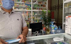 Dịch virus Corona: Khẩu trang y tế cháy hàng, tăng giá từng giờ ở TP.HCM