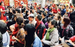 Mua vàng ngày “vía Thần Tài” là bị lừa vì lòng tham?