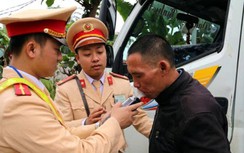 Tránh lây virus Corona, WHO khuyến cáo gì khi CSGT kiểm tra nồng độ cồn?