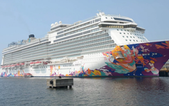 Vì sao siêu du thuyền chở 3 người nhiễm virus Corona không tới Quảng Ninh?