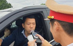 CSGT tạm dừng sử dụng phễu thổi khi đo nồng độ cồn để ngừa virus Corona