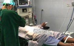 Thanh niên tự bẻ dương vật... cầu xin bác sĩ cứu chữa