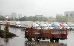 Biểu dương sáng kiến lập đội xe trung chuyển qua biên giới trong dịch nCoV