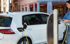 Châu Âu không muốn thua Tesla và Trung Quốc về pin xe điện