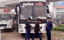 Hà Nội phạt gần 30 triệu đồng lái xe khách giường nằm "chạy dù", không GPLX