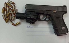 Hà Nội: Liên tiếp phát hiện các tài xế tàng trữ súng quân dụng