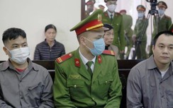 Tài xế Lê Ngọc Hoàng không nhận lỗi vụ xe Innova đi lùi trên cao tốc