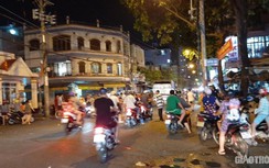 Mâu thuẫn trong lúc bán hàng, vợ đâm chồng tử vong giữa chợ ở TP.HCM