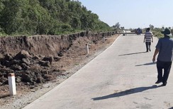 Cà Mau: Đường phòng hộ đê biển lại sụt lún, có đoạn lún 1,8m