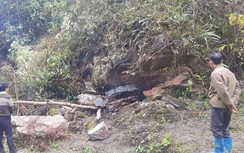 Lào Cai: Vào hang trú mưa, 2 bố con bị đá đè tử vong