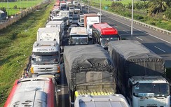 Giảm thu 1.000 tỷ đồng vì dừng thu phí cao tốc TP.HCM-Trung Lương