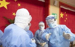 Cụ ông 100 tuổi ở Vũ Hán, Hồ Bắc khỏi hẳn Covid-19, đã được xuất viện