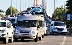 Sẽ có phà tạm giải cứu ùn tắc trên cầu Rạch Miễu