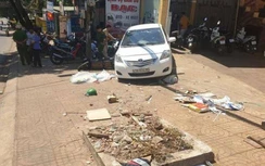 Ô tô tự trôi dốc đè chết người, ai phải bồi thường?