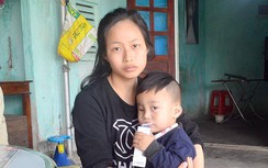 Xót xa bé 3 tuổi khuyết tật mồ côi bố