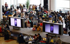 Hơn 2.100 người Việt về từ vùng dịch nhập cảnh Nội Bài trong ngày hôm nay