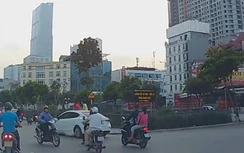 Video: Đừng mạo hiểm tính mạng con trẻ với cửa sổ trời ô tô