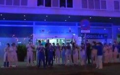 Video: Người dân nhiều nước cổ vũ bác sĩ ở tuyến đầu chống dịch Covid-19
