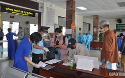 Khách lác đác, bến xe có lơ là phòng dịch?