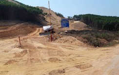 Cao tốc Cam Lộ - La Sơn qua Huế thi công cầm chừng, khu TĐC vẫn trên giấy