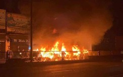 Xe container bốc cháy ngùn ngụt trên đại lộ Tôn Đức Thắng, Hải Phòng