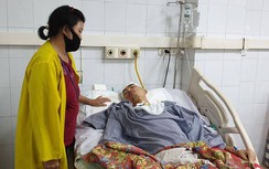 Mẹ nghèo bệnh tật gắng gượng nuôi con sống thực vật